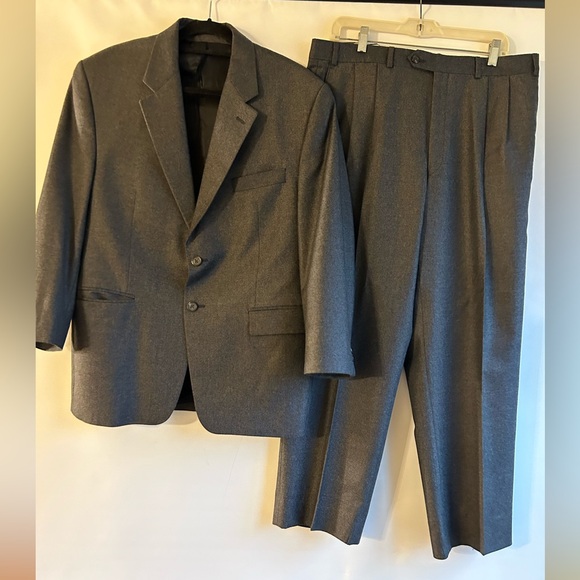 LAUREN RALPH LAUREN VINTAGE LORD & TAYLOR CHARCOAL GREY PURE WOOL SUIT - Picture 2 of 12